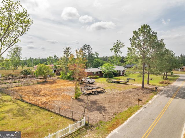 147 Reba Drive, Swainsboro, GA 30401