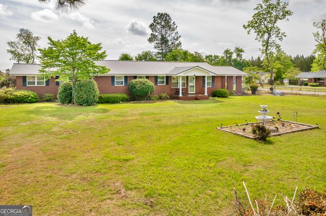 147 Reba Drive, Swainsboro, GA 30401