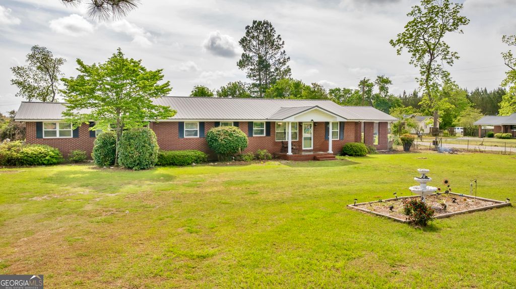 147 Reba Drive, Swainsboro, GA 30401