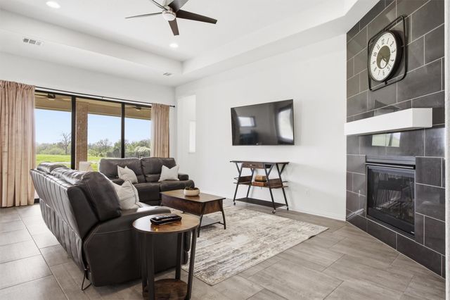 192 Raptor Beak WAY, Cedar Creek, TX 78612