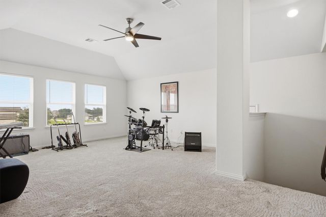 192 Raptor Beak WAY, Cedar Creek, TX 78612