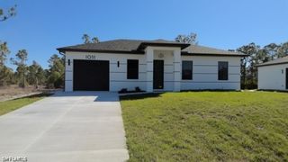 1051 Marine AVE S, Lehigh Acres, FL 33974