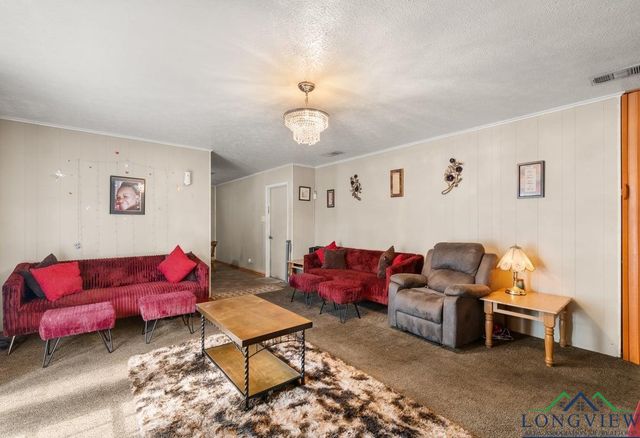 2113 Hendricks, Gladewater, TX 75647