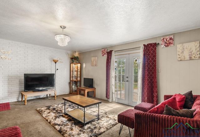 2113 Hendricks, Gladewater, TX 75647