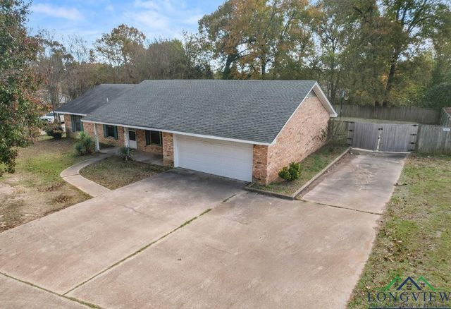 2113 Hendricks, Gladewater, TX 75647