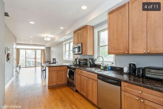 416 N ADA Street 2, Chicago, IL 60622