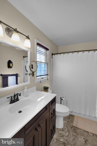 19 SAGE DR, Reading, PA 19608