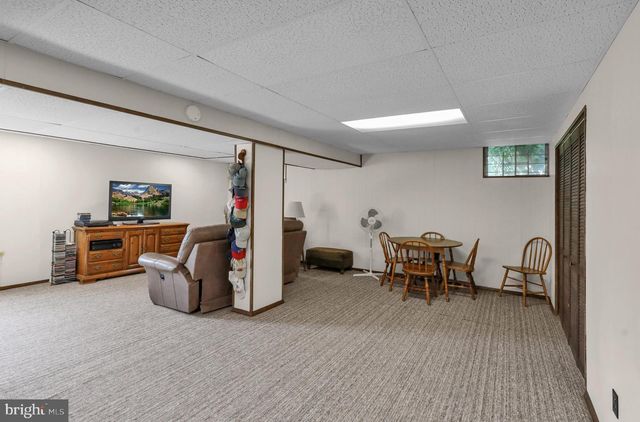 19 SAGE DR, Reading, PA 19608