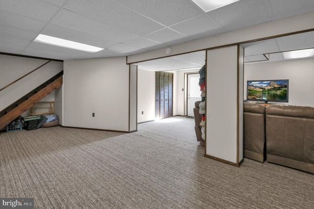 19 SAGE DR, Reading, PA 19608