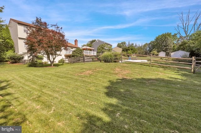 19 SAGE DR, Reading, PA 19608