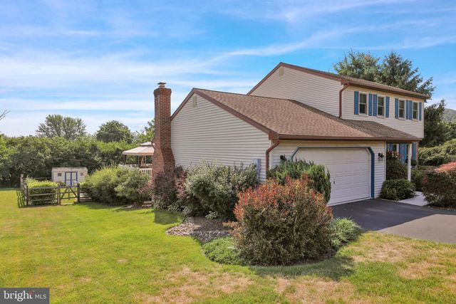 19 SAGE DR, Reading, PA 19608