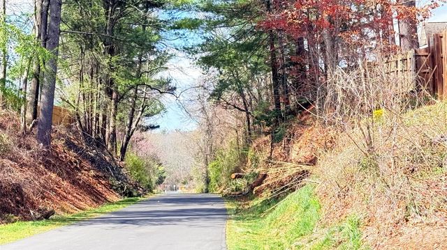 00 Toms Park Circle 21&22, Hendersonville, NC 28792