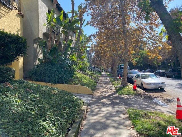 444 N Sycamore Avenue 1, Los Angeles, CA 90036