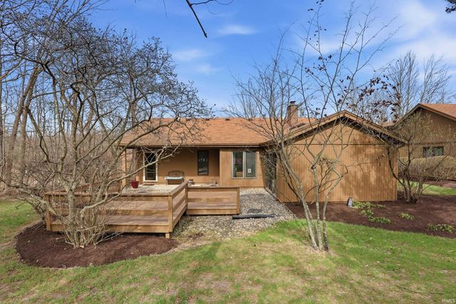 9715 Woodland Ridge East, Fort Wayne, IN 46804