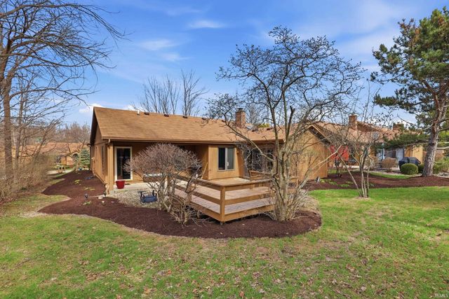 9715 Woodland Ridge East, Fort Wayne, IN 46804