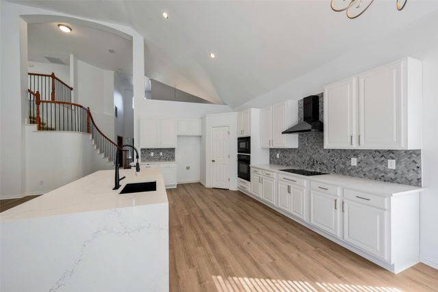 1700 Little River Court, Desoto, TX 75115