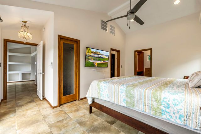 2670 Kanakanui Rd, Kihei, HI 96753