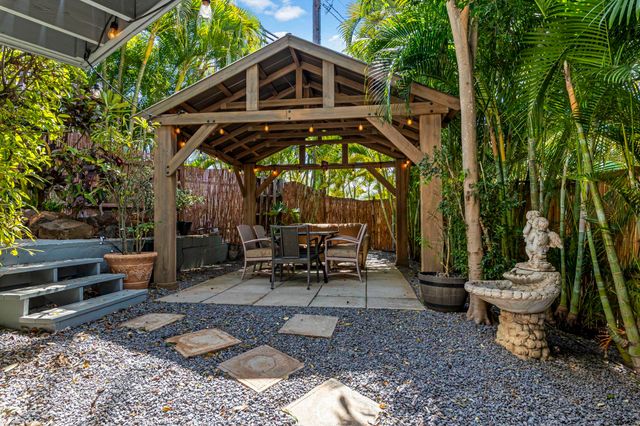 2670 Kanakanui Rd, Kihei, HI 96753