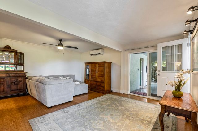 2670 Kanakanui Rd, Kihei, HI 96753