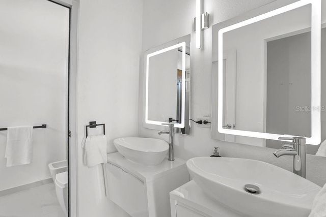 Calle 10 250 C16, San Juan, PR 00926