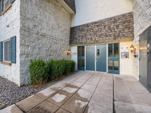 5875 E Iliff Avenue 318, Denver, CO 80222