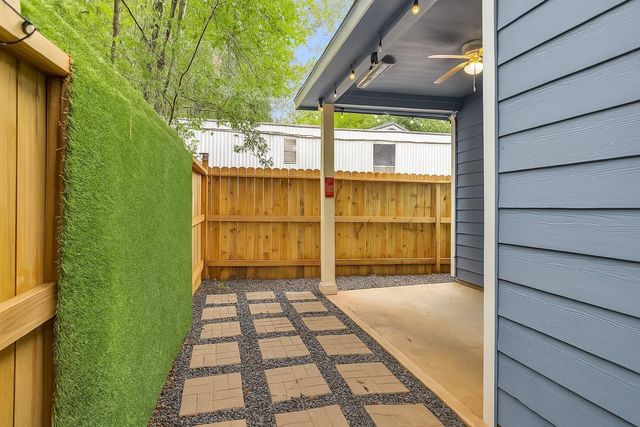 286 Westchase, Montgomery, TX 77316