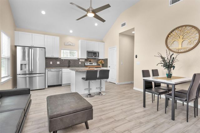 286 Westchase, Montgomery, TX 77316