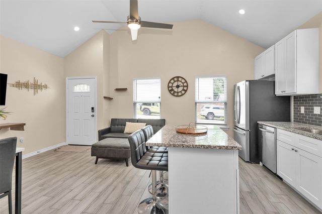 286 Westchase, Montgomery, TX 77316