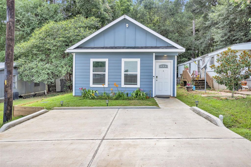 286 Westchase, Montgomery, TX 77316