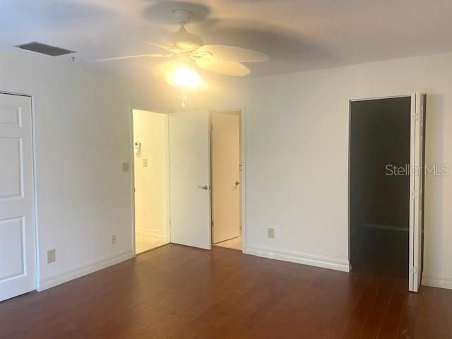 554 SUTTON PLACE 554, Longboat Key, FL 34228