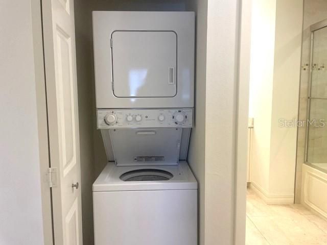 554 SUTTON PLACE 554, Longboat Key, FL 34228