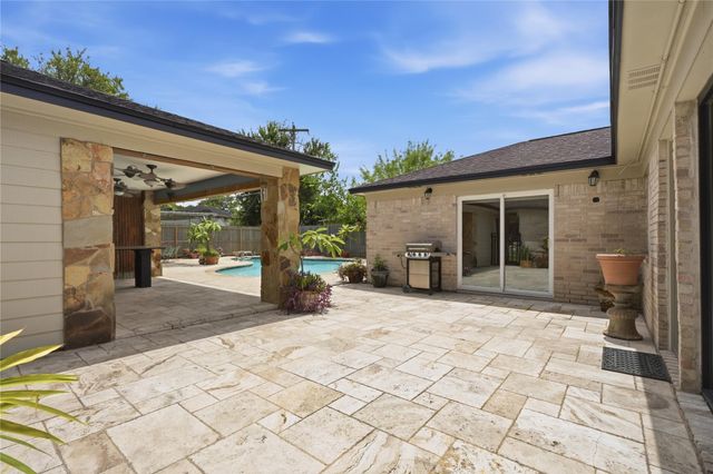 1901 Acacia Street, League City, TX 77573