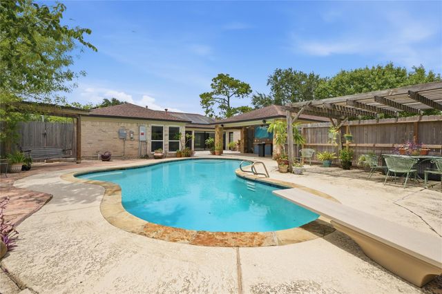 1901 Acacia Street, League City, TX 77573