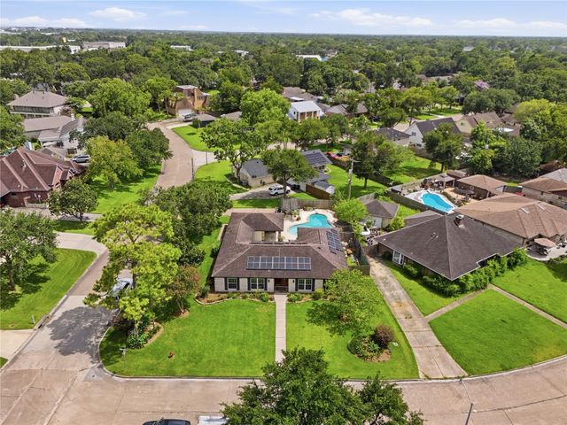 1901 Acacia Street, League City, TX 77573