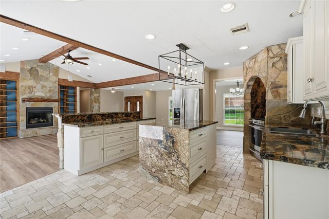 1901 Acacia Street, League City, TX 77573