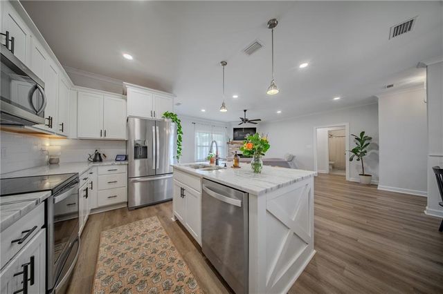 10070 Desiree Court S, Mobile, AL 36582