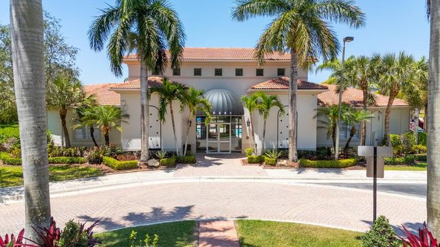 10557 Galleria Street, Wellington, FL 33414