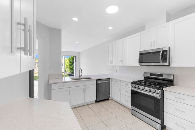 10557 Galleria Street, Wellington, FL 33414