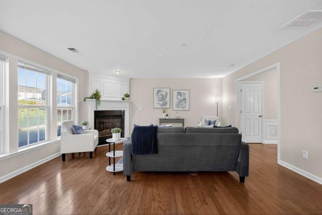 702 Acampora Drive, Woodstock, GA 30188