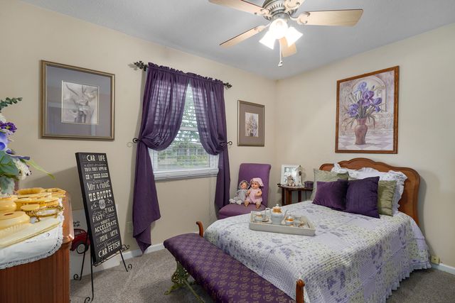 5727 S State Highway Ff, Battlefield, MO 65619