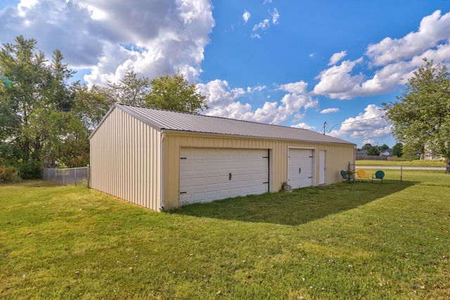 5727 S State Highway Ff, Battlefield, MO 65619