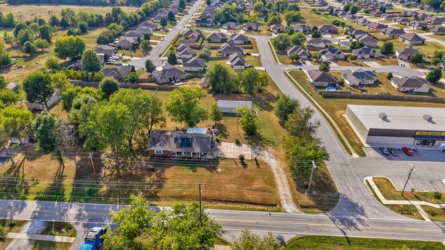 5727 S State Highway Ff, Battlefield, MO 65619