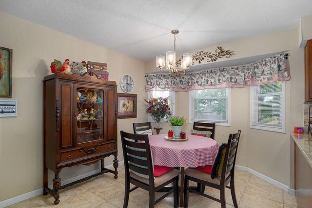 5727 S State Highway Ff, Battlefield, MO 65619