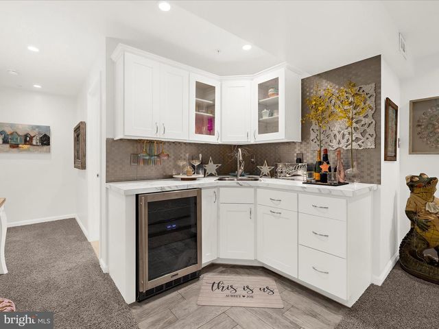 8110 LAURNICK DR, Glen Burnie, MD 21060