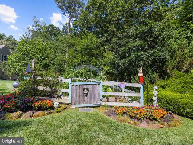 8110 LAURNICK DR, Glen Burnie, MD 21060