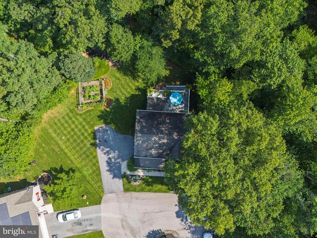 8110 LAURNICK DR, Glen Burnie, MD 21060