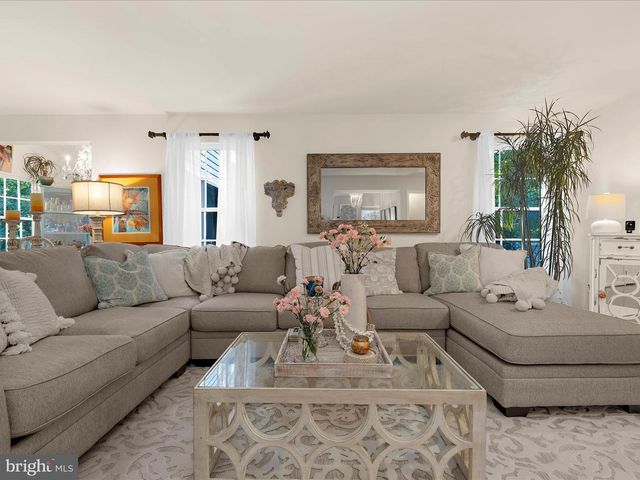 8110 LAURNICK DR, Glen Burnie, MD 21060