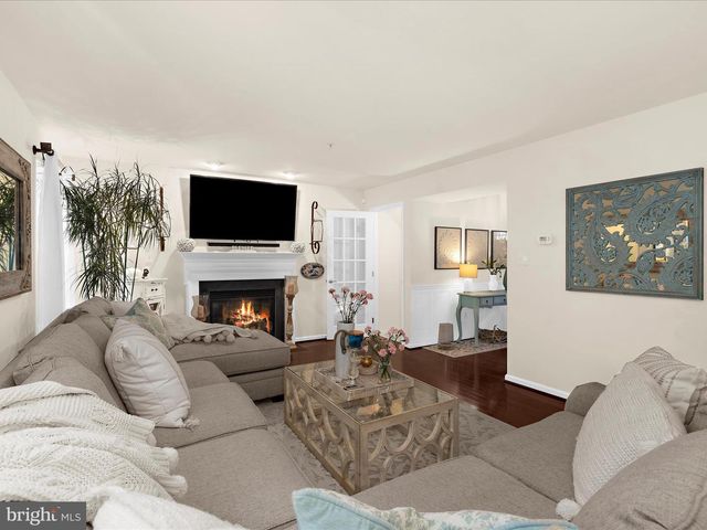 8110 LAURNICK DR, Glen Burnie, MD 21060