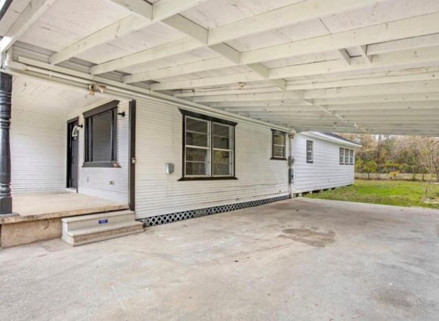 116 Trahan, Ames, TX 77575