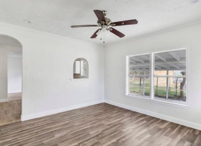 116 Trahan, Ames, TX 77575